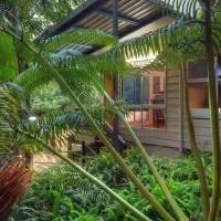 Chambers Wildlife Rainforest Lodges, hótel í Lake Eacham