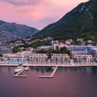 Hyatt Regency Kotor Bay Resort, hotel v Kotore
