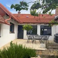 Palava Holiday House, hotel di Šakvice