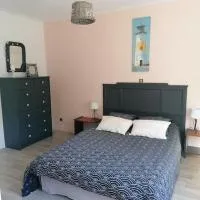 Gite à 5mn des plages et à 5mn de Granville, hotel di Longueville