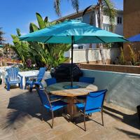 Luna Azul, cozy condo only steps to Mission Beach! Free Internet، فندق في Mission Beach، سان دييغو