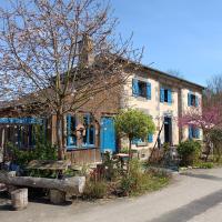 Ille Flottante, Maison éclusière et hébergements insolites sur le canal