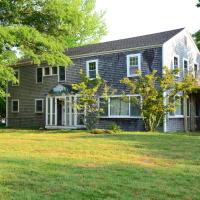 HI Martha's Vineyard Hostel, hotel poblíž Letiště Martha's Vineyard    - MVY, Vineyard Haven