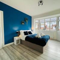 Central Luton 4 Bedroom home✪parking✪By Hostaguest