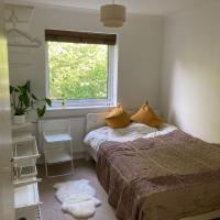 Croxley Room with free Parking