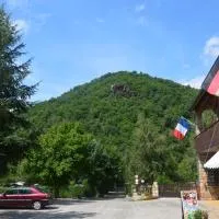 Bédouès में, होटल Camping Chon du Tarn