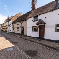 Bewdley River Cottage - Free private gated parking for 2 cars - River front location, hotel a Bewdley