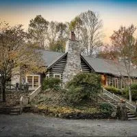 Snowbird Mountain Lodge - All-Inclusive Adventure, hotel em Robbinsville
