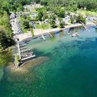 Lake George Diamond Cove Cottages, Cabins, & Hotel, hotel in Lake George
