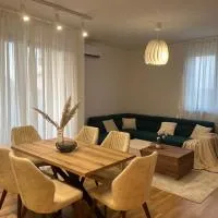 Luxe Living Modern Apartment Stara Pazova, hotel v destinácii Stara Pazova