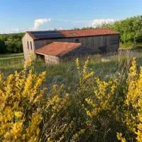 Les gîtes de Pech Caussen, hotelli kohteessa Villesèque