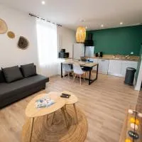 KASA ZEN - Climatisation - Tout équipé - Stationnement gratuit, hotel en Saint-Chamond