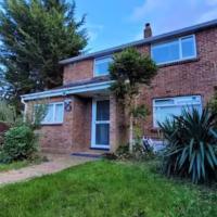 4 Bedroom 4 En Suite House Close to A5 & Whipsnade – hotel w pobliżu miejsca Lotnisko Londyn Luton - LTN w Luton