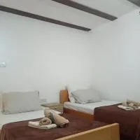 Sobe RoomsBella, hotell i Ripač