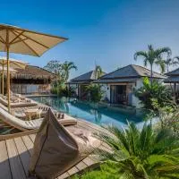 EHOA NYANYI BEACH Boutique Hotel - In front of entrance to NUANU, hotelli kohteessa Tanah Lot