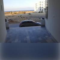 Front of sea appartement hergla, hôtel à Sousse