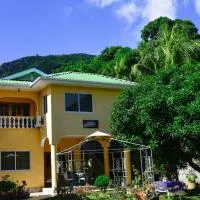Josies Cottage โรงแรมในโบวาลง