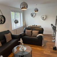 Perfectly situated luxury 2 bedroom apartment, hotel din Sud, Glasgow