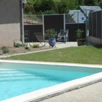 Bellevue Les Carlines, hotel din Marcillac-Vallon