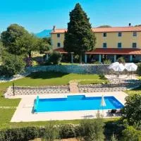 Villa Calussovo, hotel en Ripenda Kras