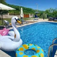 Villa Piste - Skadar Lake, hotell i Virpazar