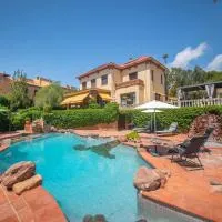 Habitaciones Villa Marcia Solo Adulto، فندق في التافولا