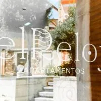 Apartamentos El Reloj: Luanco şehrinde bir otel