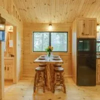 Stunning Mtn Views: Middlebury Center Retreat!, hotel Middlebury Center városában