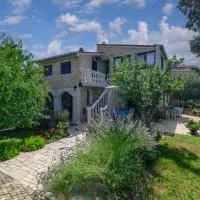 Apartments with parking space Kavran, Marcana - 14109, hotel i Kavran