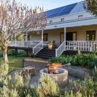 Valley Farm Stay, hotel in Knysna