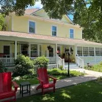 Black Mountain में, होटल Red Rocker Inn