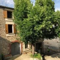 La Maison au Tilleul, готель у місті Tautavel