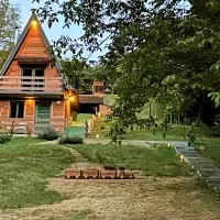 Forest paradise، فندق في كوبريفنيتسا