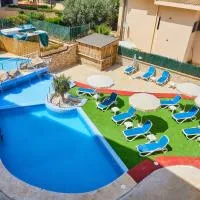 Sol y Mar Apartments, hotel sa Cala Bona