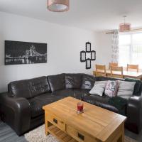 Pass the Keys Beautiful 3 bed home near MCR airport with parking, hotel in Cheadle