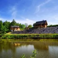 Siedlisko Sielska Dolina Nad Stawem luksusowy domek całoroczny z fińską sauną, hôtel à Tarnowiec