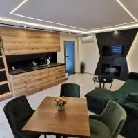 Princ Lux jaccuzi and sauna with free parking, מלון בנובי סאד