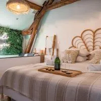 BALI ROOM / Magnifique studio évasion JACCUZI – hotel w mieście Montgeron