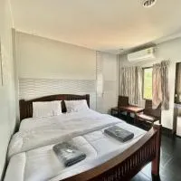J2 INN، فندق في أوتاراديت
