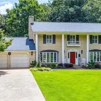 Southern Home and fishing lake., hotelli kohteessa Gainesville