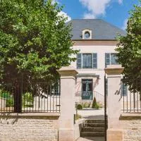Villa Eulalie B&B Guest House- Champagne Edouard Duval nestled in the Champagne area, hôtel à Bligny