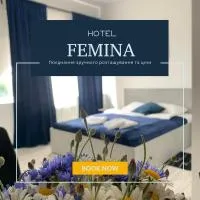 Hotel Femina โรงแรมในชึโตเมอร์