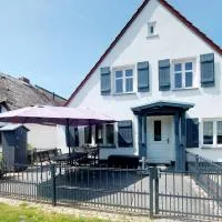 Hochwertiges Fischerhus mit Terrasse und Grill โรงแรมในไกรฟ์สวัลด์