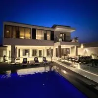 Al Qand Chalet For Families Only: Half Moon Bay şehrinde bir otel