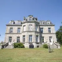 Chateau les Villettes โรงแรมในSaint-Just-le-Martel