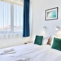 Central Seaview Apartments for 4 Guests, hotel en Centro de la ciudad, Sveti Vlas