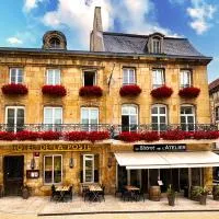 Hotel De La Poste, hótel í Langres