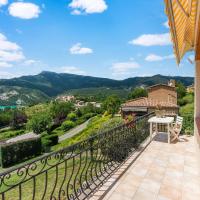 Holiday home in Saint-Julien-du-Verdon with garden