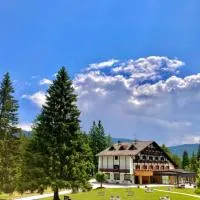 Hotel Piccola Baita, ξενοδοχείο σε Molveno