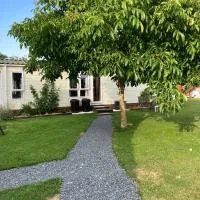 Petite maison dans la nature, hotel i Préveranges